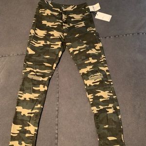 Forever 21 Camo Print Skinny Jeans